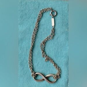 EUC Tiffany double chain Infinity bracelet